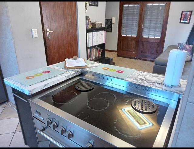 3 BEDROOM TOWNHOUSE FOR SALE IN KLOPPERPARK